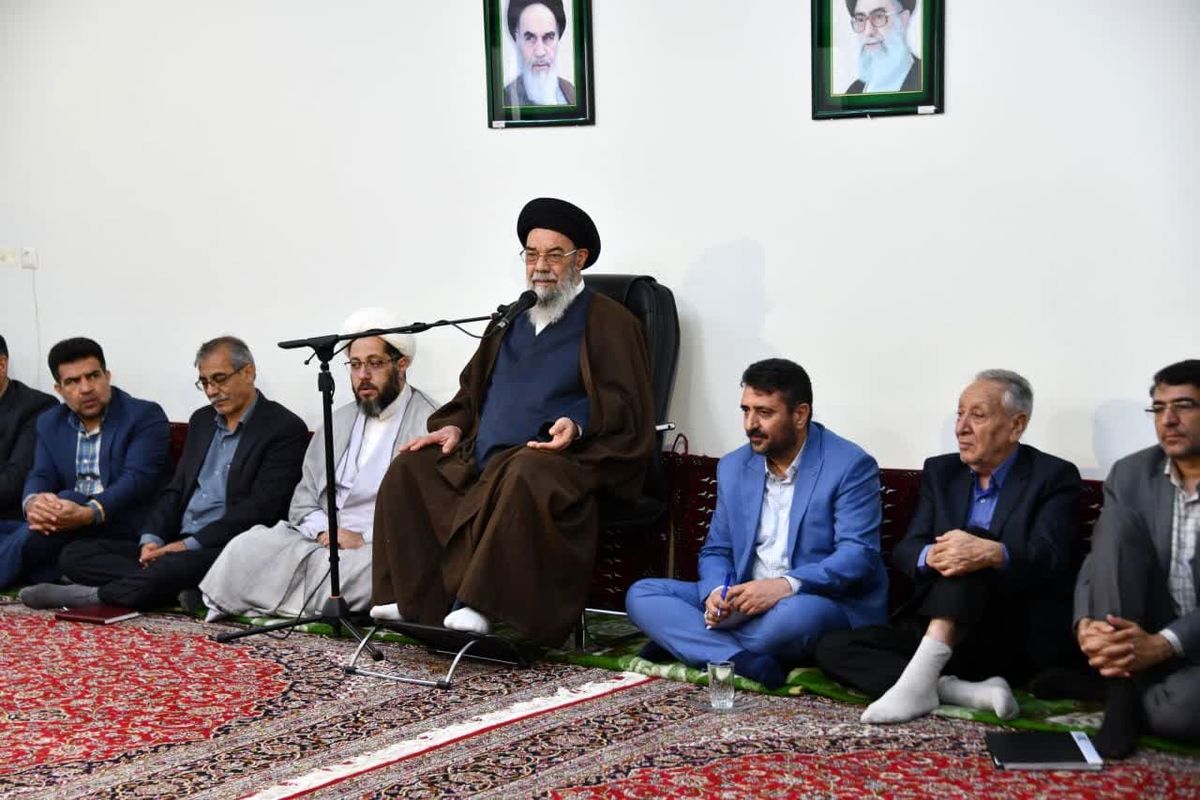 امام جمعه اصفهان