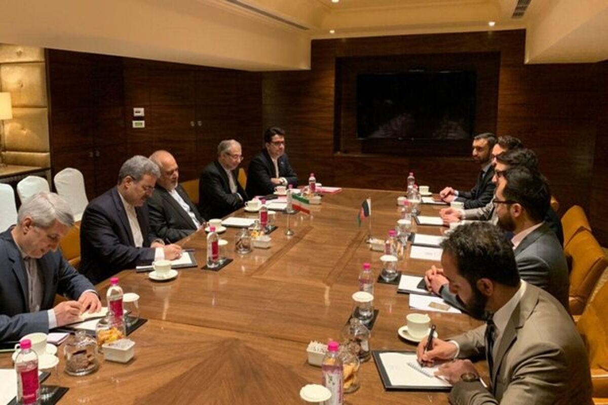 دیدار مشاور امنیت ملی افغانستان باظریف
