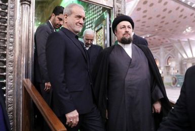 تجدید میثاق رئیس‌جمهور و دولت با آرمان‌های امام راحل در آستانه دهه فجر