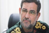 اعلام می‌ کنیم هرجا آمریکایی ‌ها هستند ما هم بغل گوششان هستیم