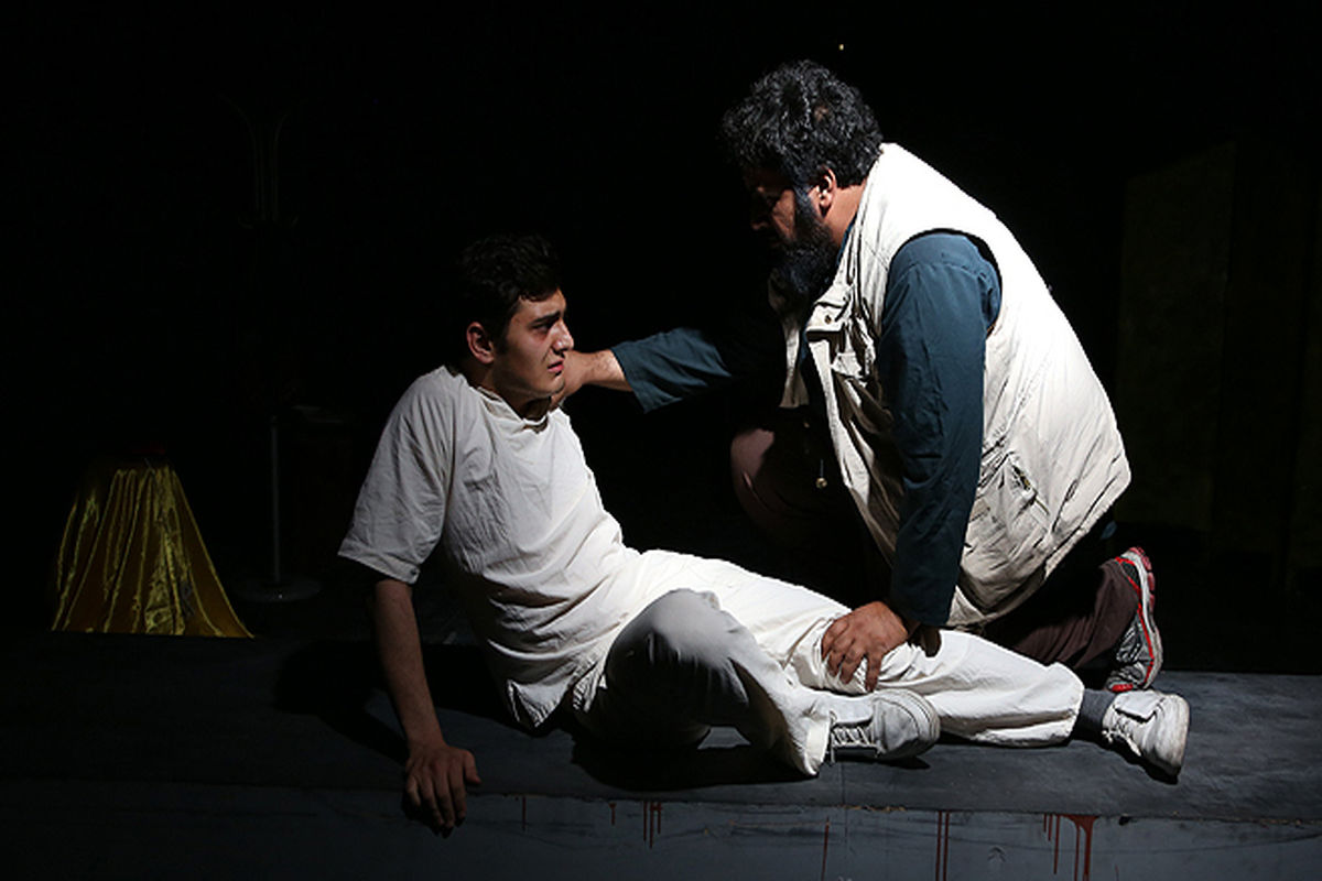 نمایش لطفا با مرگ من موافقت کنید