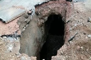 ریزش تونل هواساز قطارشهری در خیابان باقوشخانه