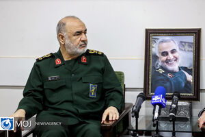  فرمانده کل سپاه درگذشت مادر شهید دقایقی را تسلیت گفت