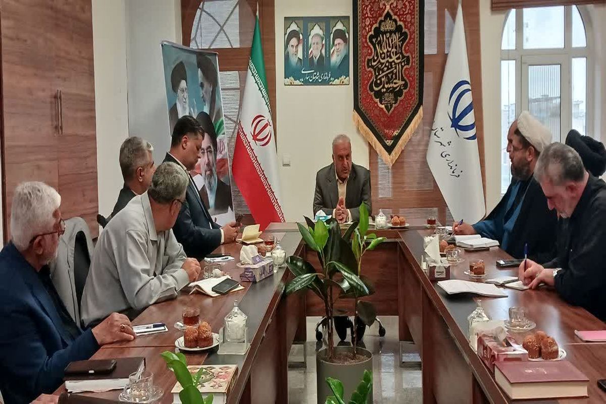 نشست فرماندار ساری برای یادواره شهدا