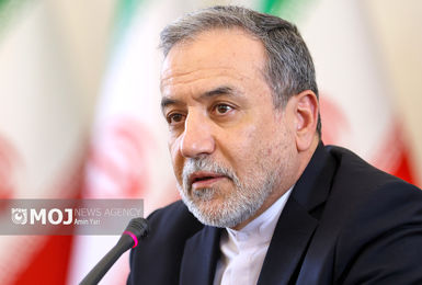 با همان شجاعتی که از حاکمیت خود دفاع می‌کنیم، به میز مذاکره می‌رویم