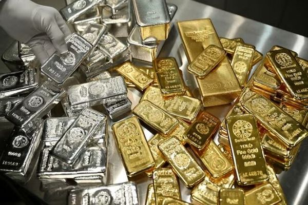 طلا و نقره در بازار جهانی رکوردهای تازه زدند