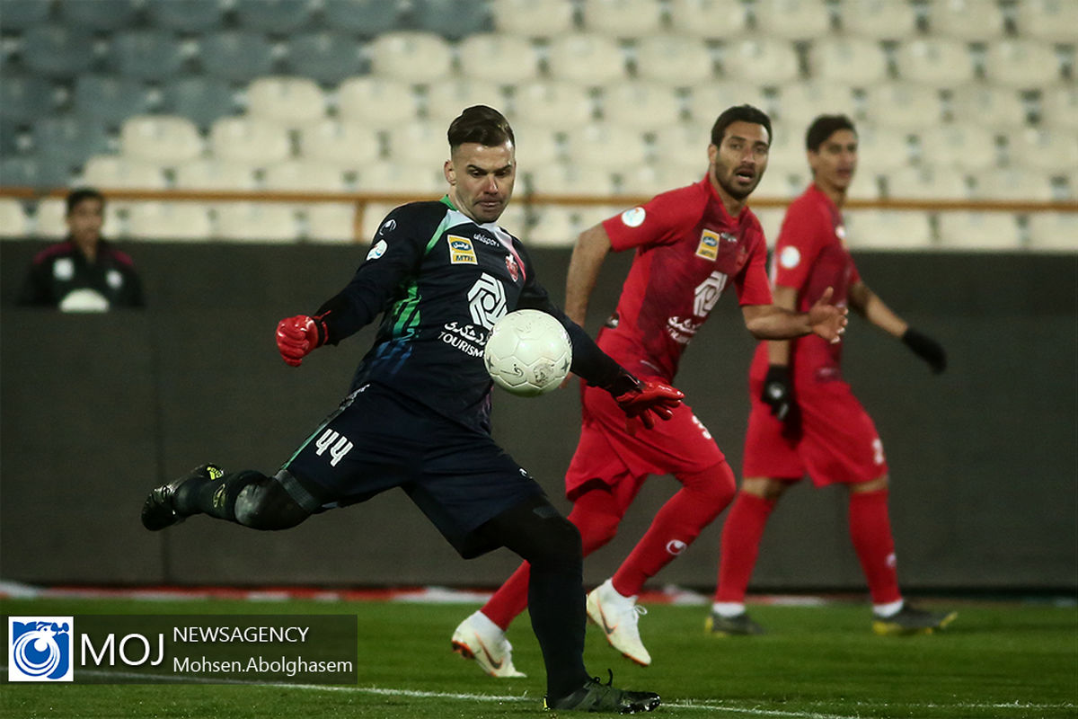 دیدار تیم های فوتبال پرسپولیس و شهر خودرو - ۸ اسفند ۱۳۹۸