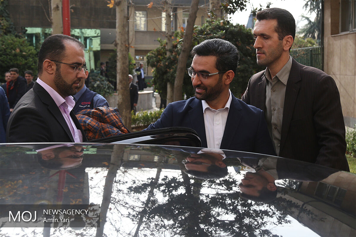 همايش سراسری مديران وزارت ارتباطات و فناوری اطلاعات/ جهرمی