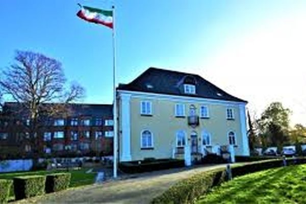 سفارت ایران در اتریش، اقدام علیه سپاه را ریاکاری سیاسی اروپا دانست