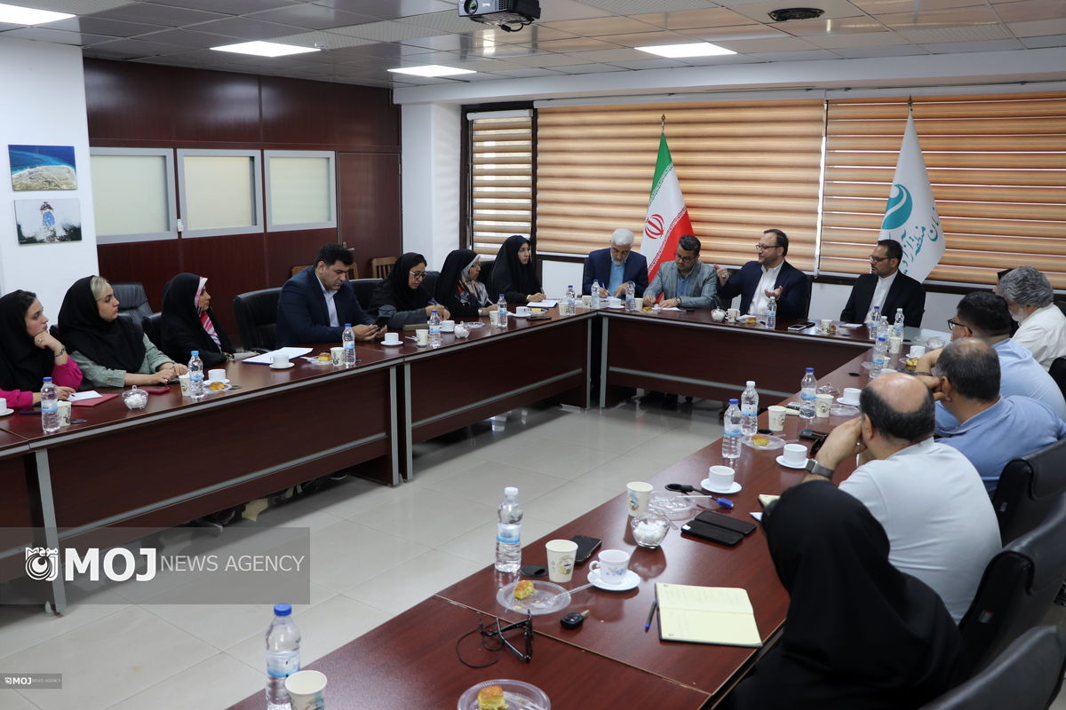 نشست خبری پیش نویس سند مسیولیت اجتماعی کیشIMG_2350