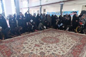 بانوان روستای دافی،  قالی دستبافت به حرم امام حسین (ع) اهدا کردند