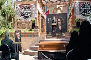 وداع با شاعر وارسته انقلاب/ مراسم تشییع سیمیندخت وحیدی برگزار شد