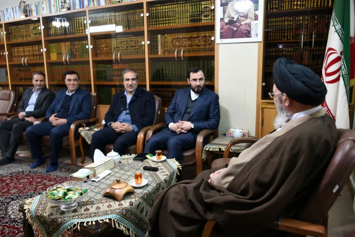 امام جمعه اصفهان و ارشاد