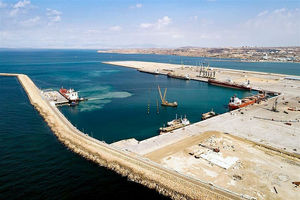 ظرفیت‌های صنعت دریایی می‌تواند جایگزین مناسبی برای صنایع دیگر باشد