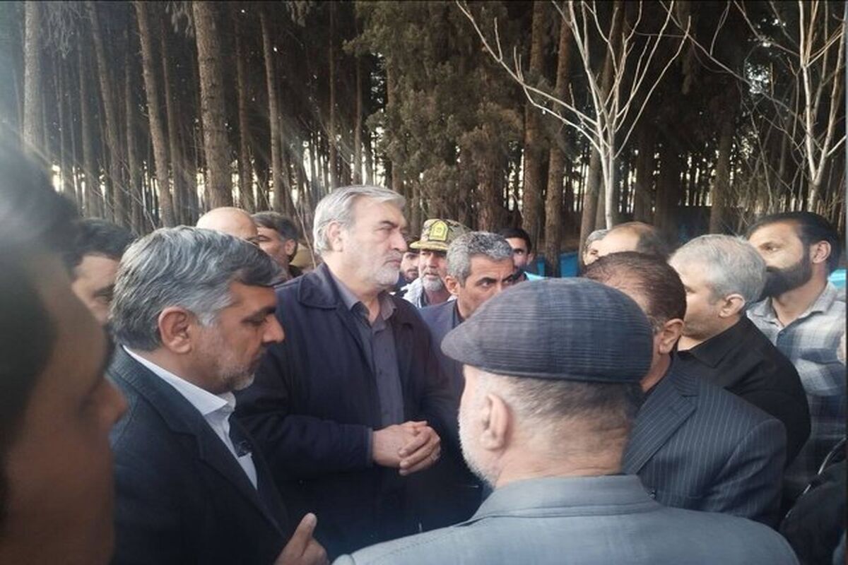 هیئتی از کمیسیون امنیت ملی در محل حمله تروریستی کرمان حضور یافتند