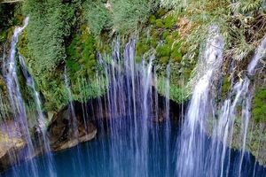 سقوط یک بانوی گردشگر به رودخانه آب ملخ  در سمیرم