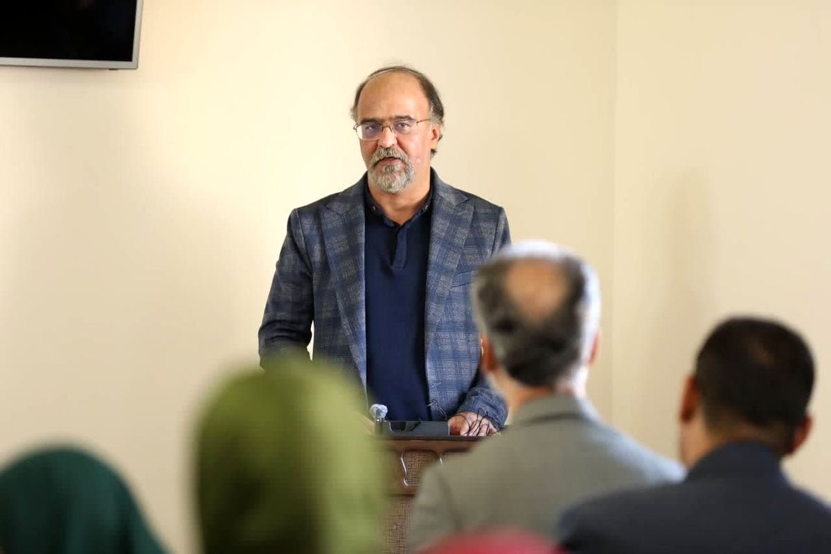 مدیر کانون نمایش های سنتی