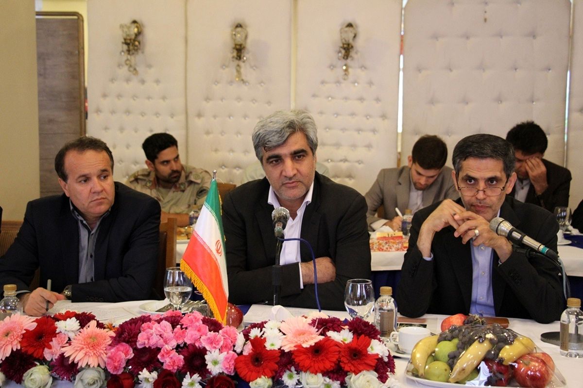 نشست استاندار گیلان