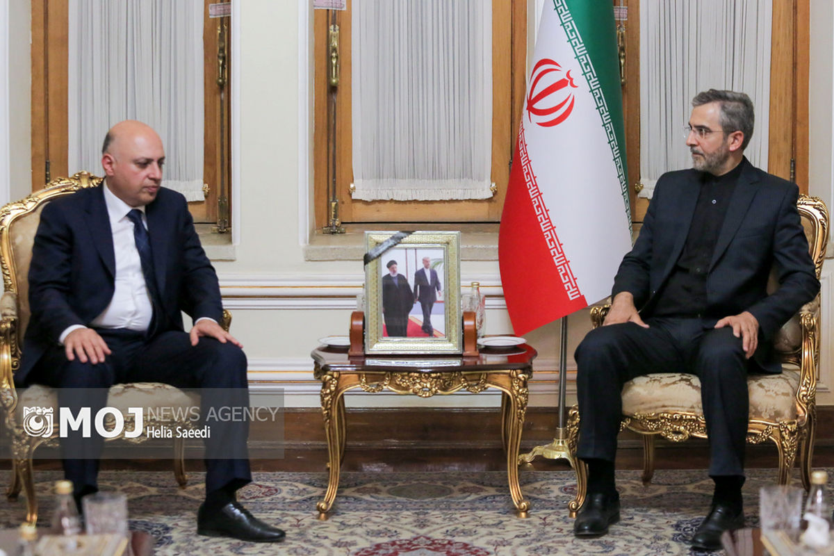 دیدار معاون وزیر خارجه آذربایجان با  سرپرست وزارت امور خارجه ایران