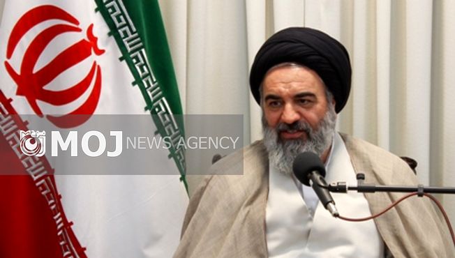 هوشیاری در مقابل توطئه ها و دسیسه های دشمن یک امر لازم و ضروری است