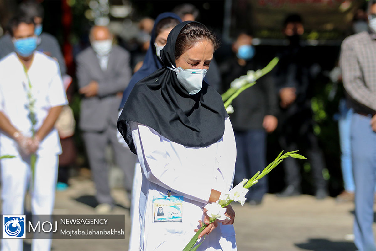 تشییع پیکر شهید مدافع سلامت سیدمحمود نوریان در اصفهان