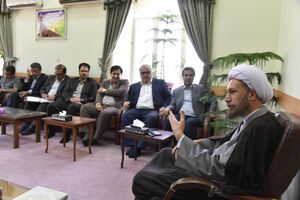توسعه کلان شهر شیراز باید بر اساس سومین حرم اهل بیت باشد/قلم های خبرنگاران شیرازی، صلح و صمیمیت را نشر دهند