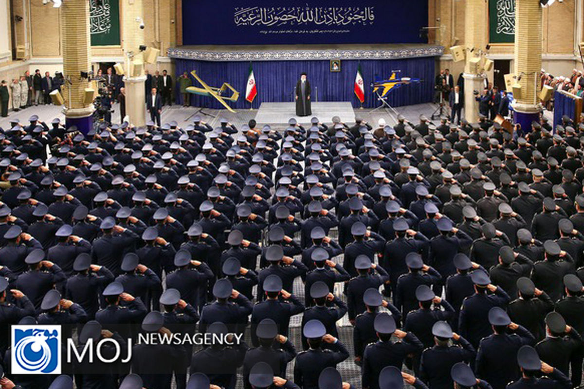 دیدار جمعی از فرماندهان نیروی هوایی ارتش با رهبر انقلاب