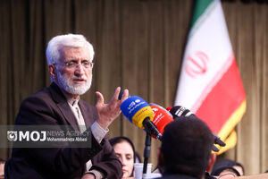 نتیجه «از فرق سر تا نوک پا غربی شدن»، روی کار آمدن استبداد رضاخانی بود