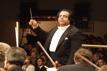 علی رهبری پنجمین فصل رهبری در اپرای مارینسکی را آغاز کرد