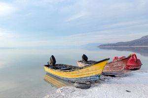 برای آبرسانی به قشم ظرفیتی جز طرح‌های نمک زدایی نداریم