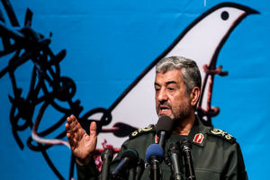 بیانیه گام دوم انقلاب همچنان غریب و مظلوم است