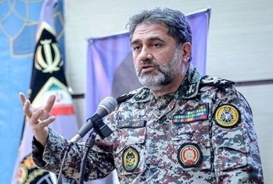 فرمانده قرارگاه مشترک پدافند هوایی کشور به فرماندهان جدید نیروهای مسلح تبریک گفت