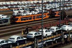 عرضه خودرو از طریق منطقه آزاد آغاز شد