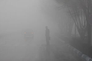 مناطق کوهستانی و جاده های مواصلاتی خوزستان مه آلود می‌شود