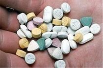توقیف سواری پراید با ۵۰ هزار قرص غیرمجاز در مریوان