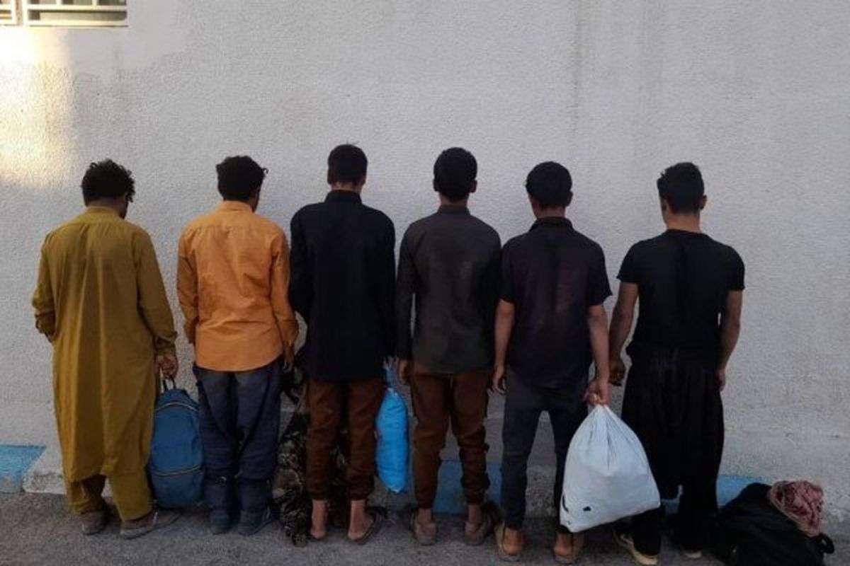 اتباع غیرمجاز افغانی