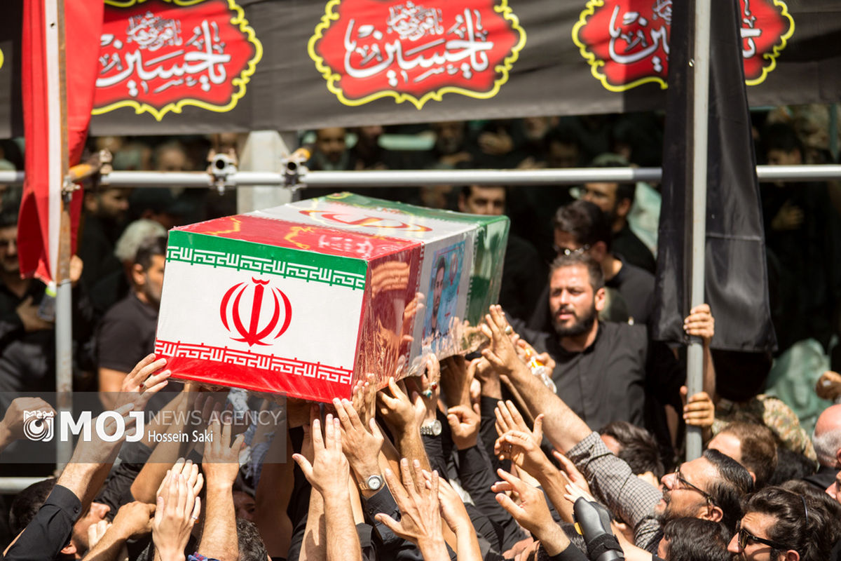 تشییع و تدفین شهید «امیرعلی حاجی زاده» در بهشت زهرا (س)