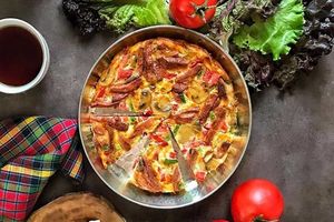 برای فرزند دانش آموزت یک صبحانه مقوی درست کن / طرز تهیه املت اسپانیایی مخصوص دانش آموزان