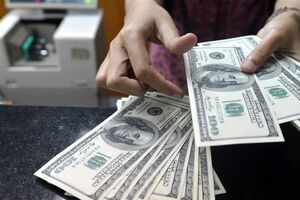 در میدان فردوسی چه خبر است؟ / پیش بینی قیمت ارز در سال 1400
