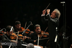 برگزاری ارکستر سمفونیک تهران به رهبری شهرداد روحانی در تالار وحدت