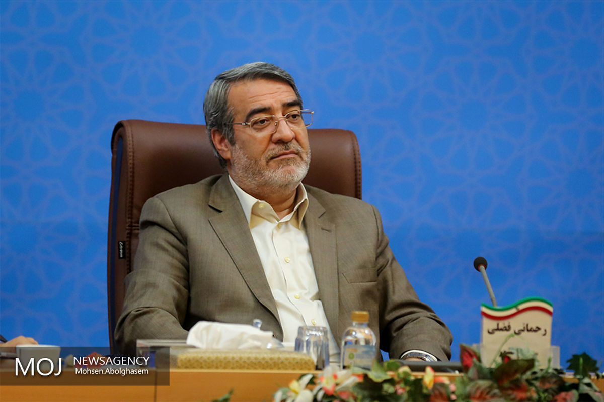 نشست اجرایی وزیر کشور با تولید کنندگان صنایع غذایی