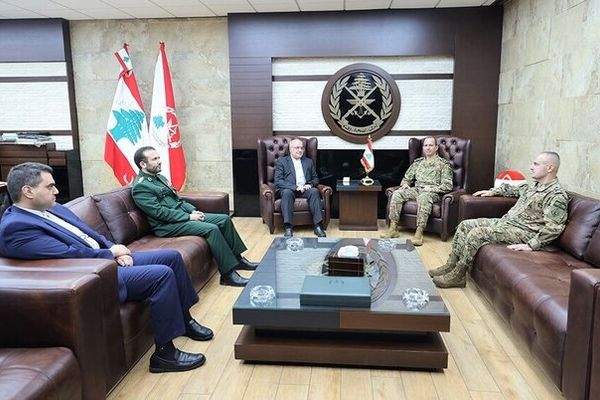 رایزنی سفیر ایران با فرمانده ارتش لبنان درباره تحولات منطقه