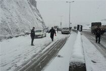 محور هراز و کندوان برفی و لغزنده است