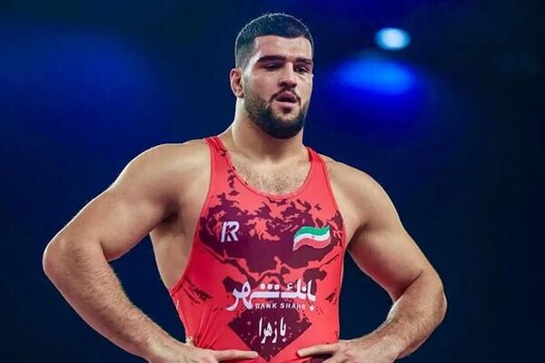 امیررضا معصومی از سال ۲۰۲۷ در تیم ملی آذربایجان می تواند کشتی بگیرد