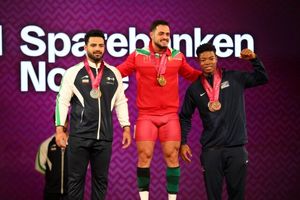 معینی رکورد جهان را شکست/ یک طلا و دو نقره برای وزنه‌برداران ایران در نروژ