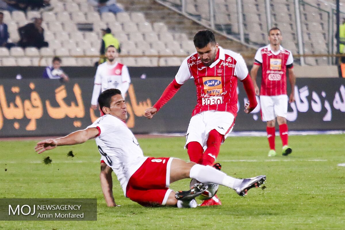 دیدار تیم های پرسپولیس و پدیده مشهد