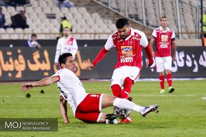 گرشاسبی به پرسپولیسی ها سکه داد