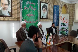 مداحان احیاگر غرور ملی مردم باشند