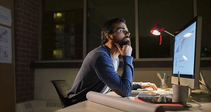 چگونه اثرات مخرب کار در شب را کاهش دهیم؟