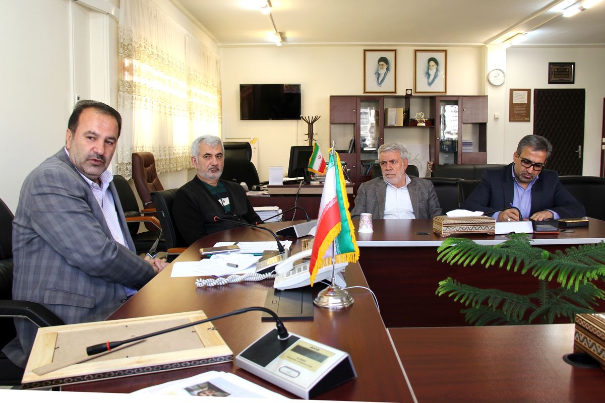 نشست هیئت امنای انجمن خیرین مسکن ساز استان فارس